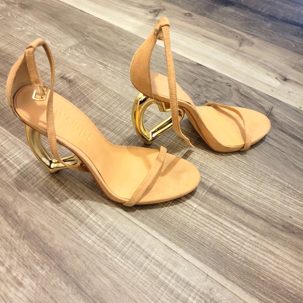 Shoes by Aminah I.N.C